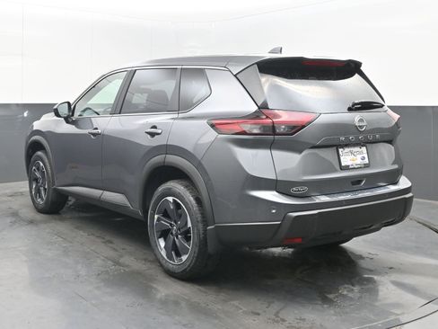 New 2026 Nissan Rogue SV image 6