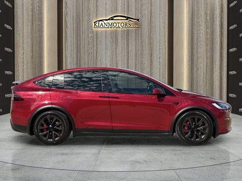 Used 2025 Tesla Model X Plaid image 9