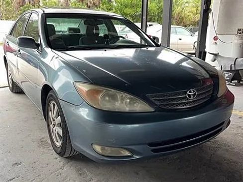 Used 2004 Toyota Camry LE image 11