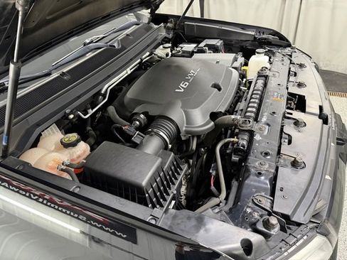 Used 2020 Chevrolet Colorado W/T w/ Custom Special Edition image 21