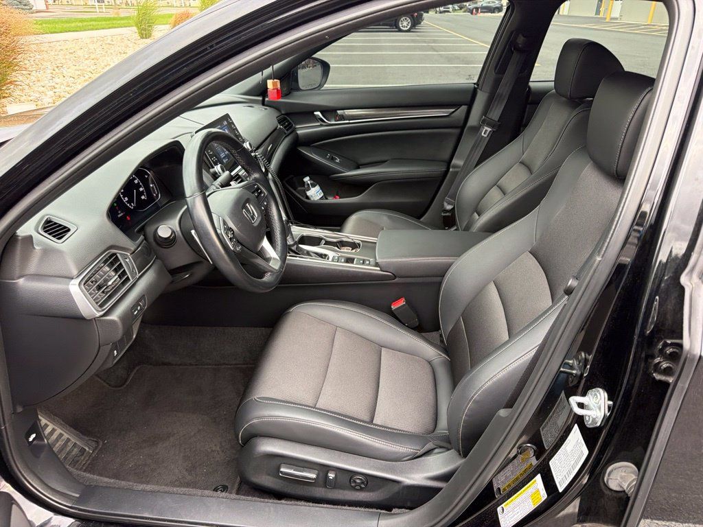 Used 2022 Honda Accord Sport image 18