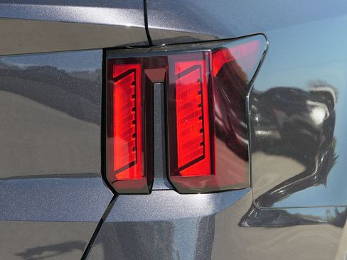 New 2026 Kia Sorento LX FWD image 4