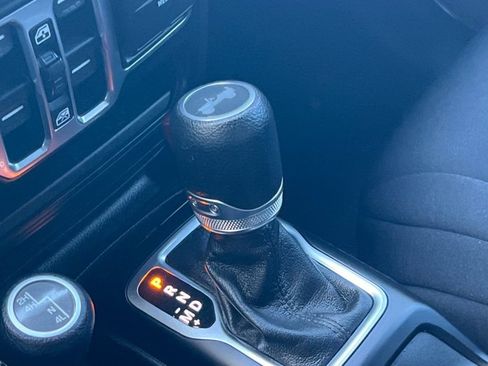 Used 2020 Jeep Wrangler Unlimited Sport S AWD/4WD image 18