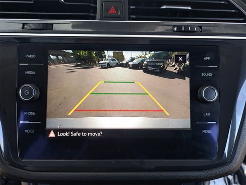 Certified 2022 Volkswagen Tiguan SE image 26