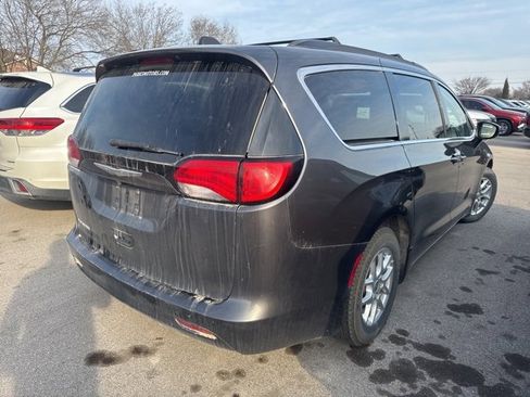 Used 2021 Chrysler Voyager Lxi image 6