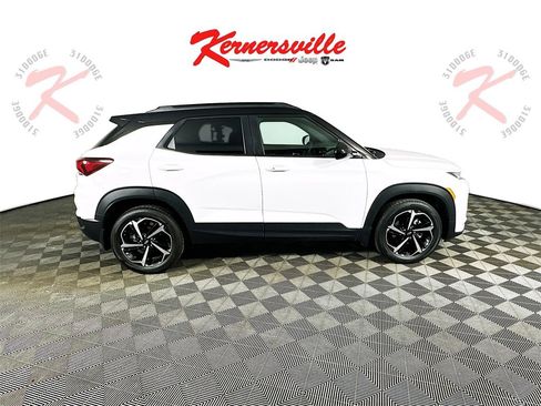 Used 2023 Chevrolet TrailBlazer RS w/ Convenience Package image 8