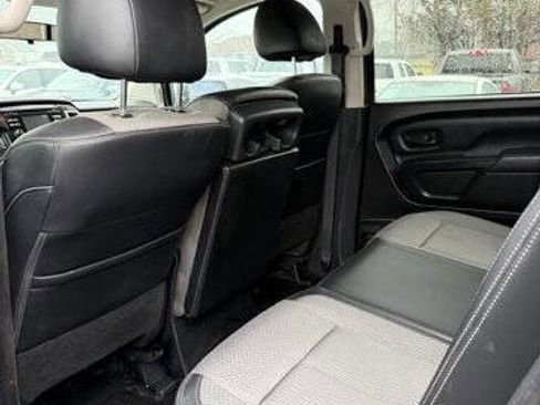 Used 2018 Nissan Titan S w/ GAWR Package image 21