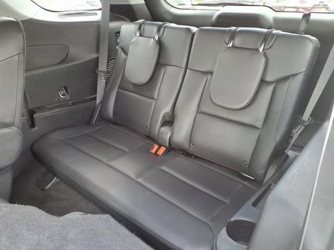 Certified 2021 Ford Explorer XLT w/ Equipment Group 202A AWD/4WD image 10