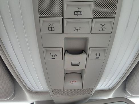 Used 2014 Mercedes-Benz E 350 4MATIC Sedan image 41
