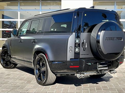 New 2026 Land Rover Defender 130 V8 image 3