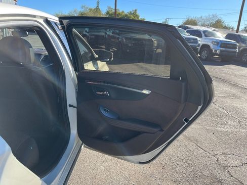 Used 2014 Chevrolet Impala LT w/ Premium Seating Package image 16