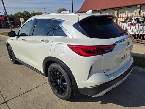 Used 2021 INFINITI QX50 Luxe image 9