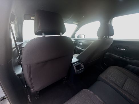 Used 2025 Honda HR-V Sport image 23