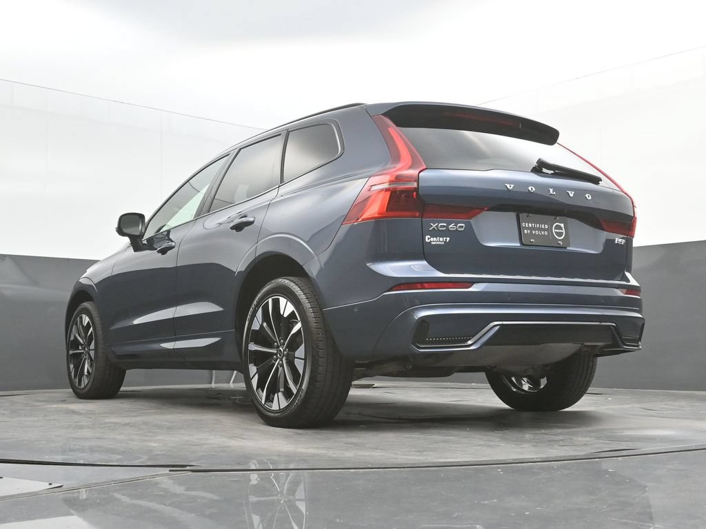 Certified 2026 Volvo XC60 B5 Plus AWD/4WD image 32