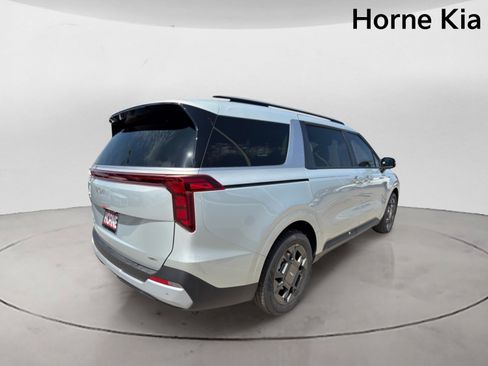 New 2026 Kia Carnival EX FWD image 4