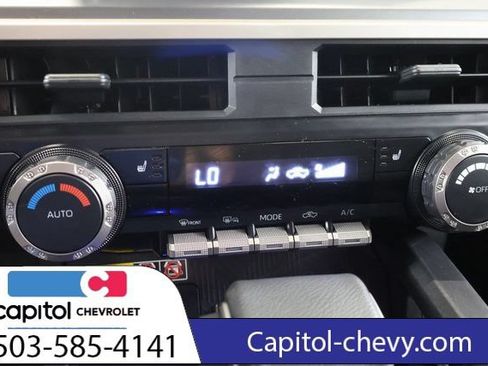 Used 2024 Toyota Tacoma SR5 AWD/4WD image 20