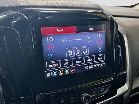 Used 2021 Chevrolet Traverse LT AWD/4WD image 14