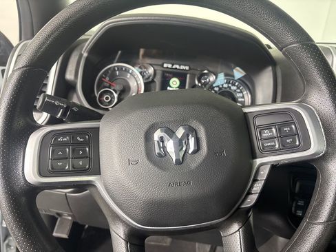 Used 2022 RAM 2500 Big Horn w/ Cold Weather Group image 12