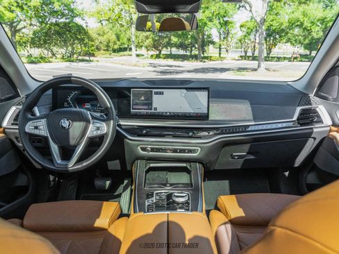 Used 2024 BMW X7 xDrive40i image 37