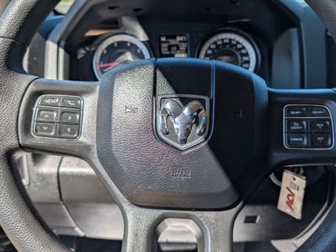 Used 2019 RAM 1500 Express w/ Express Value Package AWD/4WD image 17