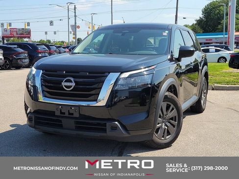 Used 2024 Nissan Pathfinder S AWD/4WD image 1