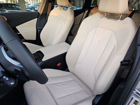 New 2026 BMW X3 xDrive30 w/ Premium Package image 16