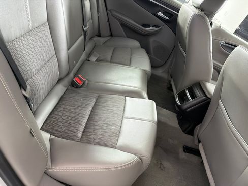 Used 2018 Chevrolet Impala LS FWD image 19