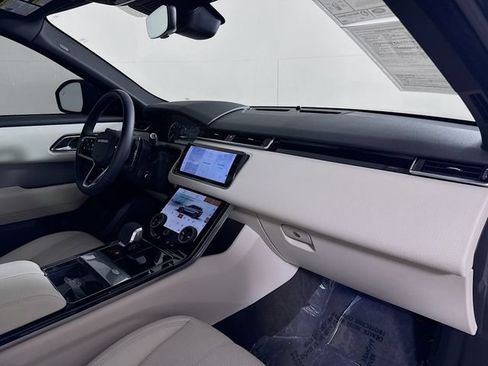 Certified 2023 Land Rover Range Rover Velar R-Dynamic S AWD/4WD image 31