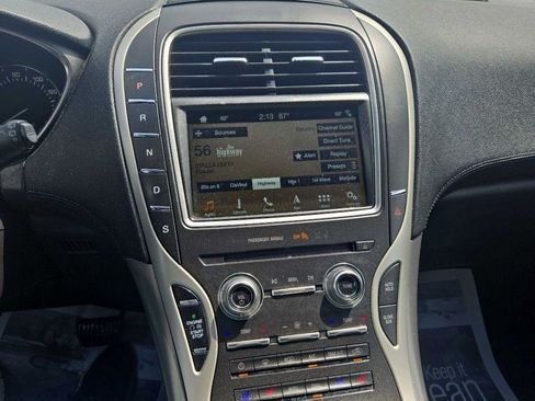 Used 2018 Lincoln MKX Reserve w/ Lincoln MKX Climate Package AWD/4WD image 27