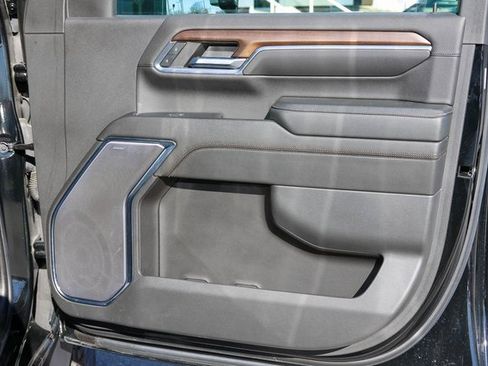 Used 2024 Chevrolet Silverado 3500 High Country w/ Technology Package image 19