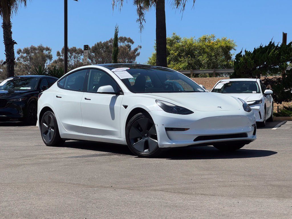 Used 2023 Tesla Model 3 Standard Range RWD image 1
