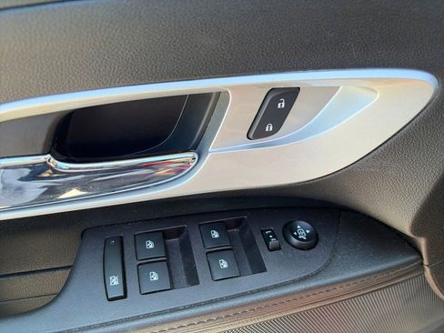 Used 2017 Chevrolet Equinox LT w/ Convenience Package FWD image 17