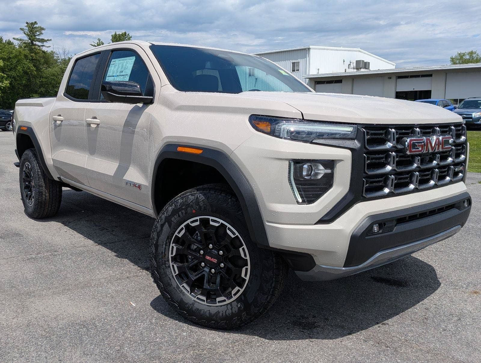 New 2026 GMC Canyon AT4 w/ Technology Plus Package AWD/4WD image 1