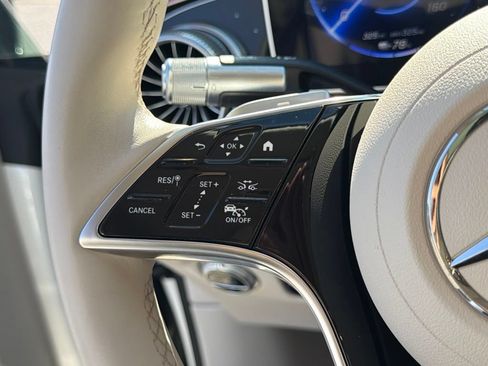 Used 2022 Mercedes-Benz EQS 450+ Sedan image 26