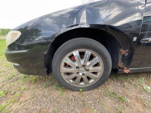 Used 2006 Buick LaCrosse CXS w/ Driver Confidence Package FWD image 11