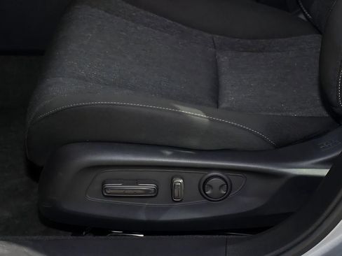Certified 2025 Honda Accord SE image 30