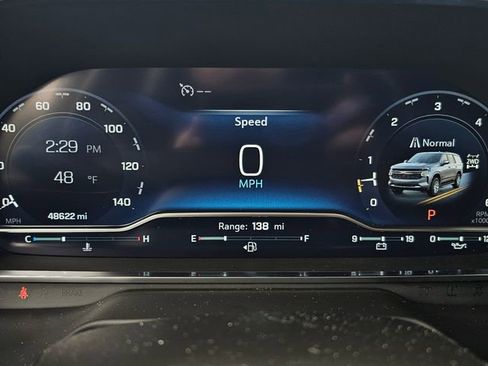 Used 2024 Chevrolet Suburban RST AWD/4WD image 17
