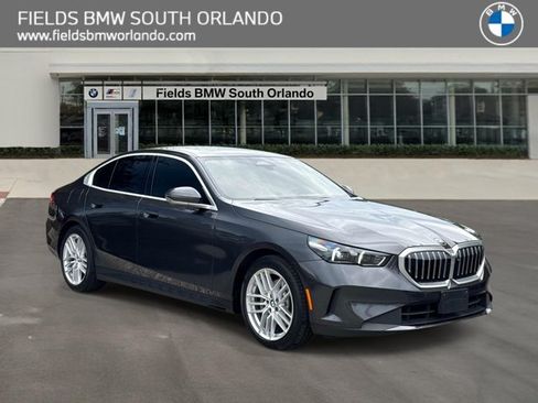 Used 2025 BMW 530i xDrive AWD/4WD image 1