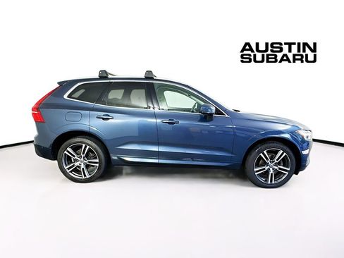 Used 2019 Volvo XC60 T5 Momentum w/ Multimedia Package AWD/4WD image 8