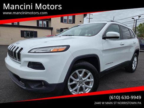 Used 2015 Jeep Cherokee Latitude w/ Cold Weather Group AWD/4WD image 1