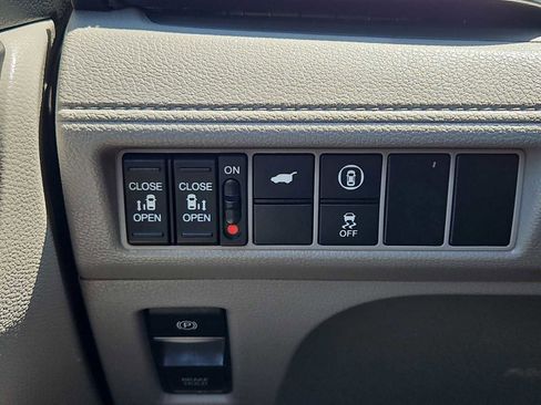 Certified 2023 Honda Odyssey EX-L image 17