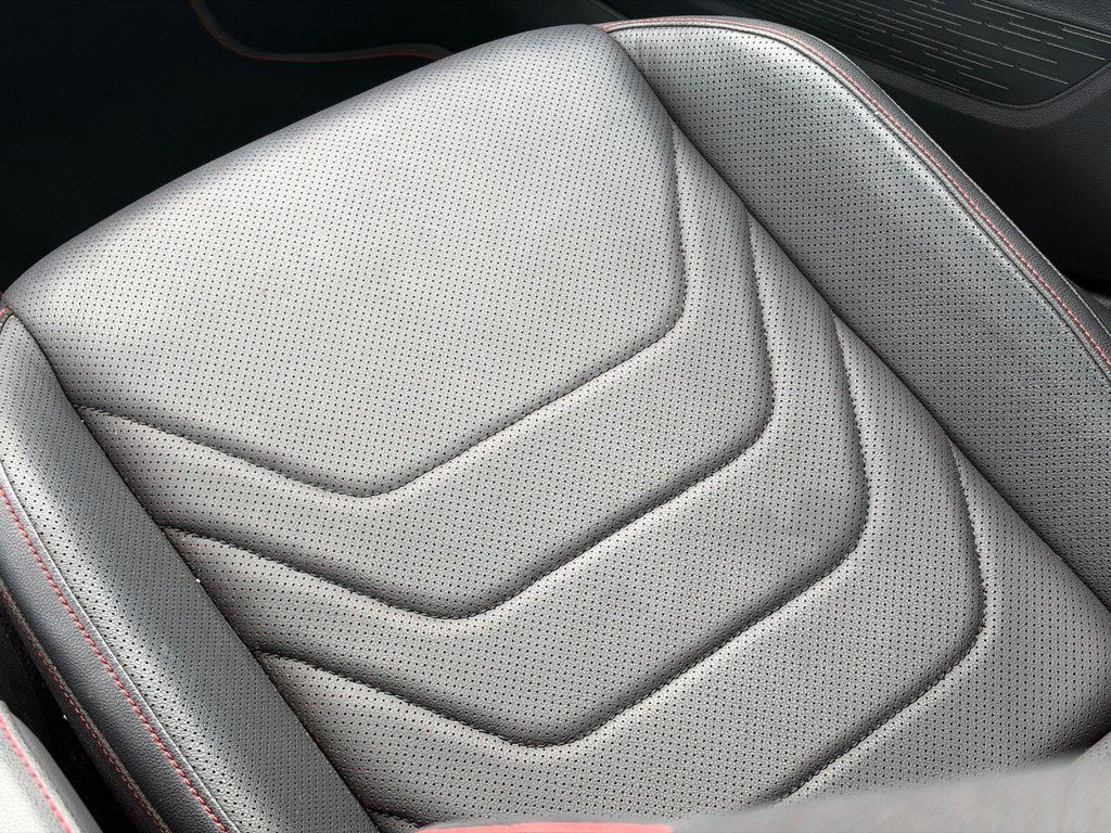 Used 2023 Volkswagen Jetta GLI Autobahn FWD image 16