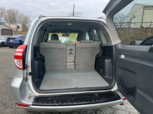 Used 2011 Toyota RAV4 4WD image 13