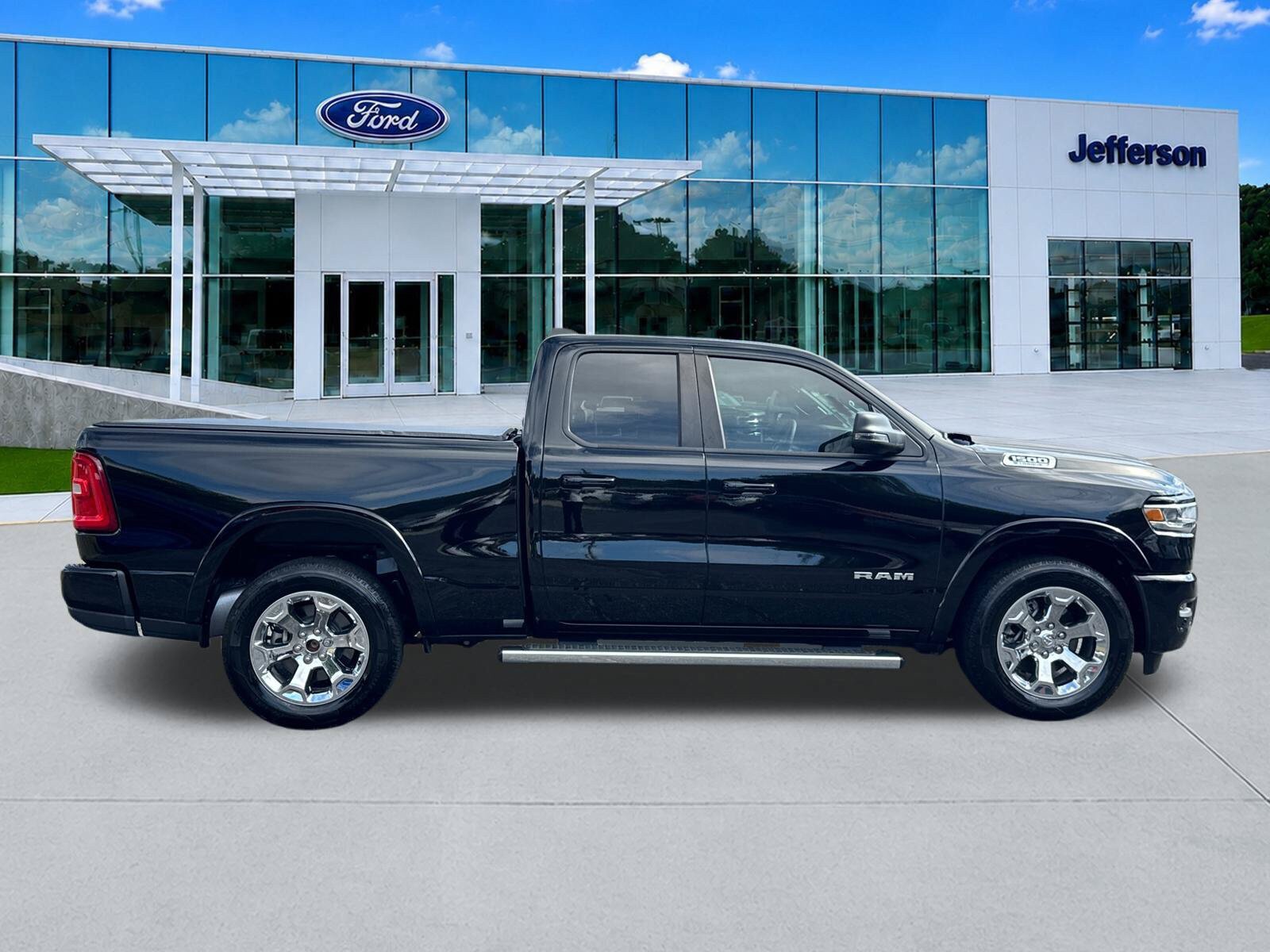 Used 2025 RAM 1500 Big Horn RWD image 8