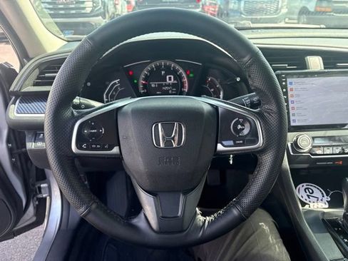 Used 2017 Honda Civic LX image 9