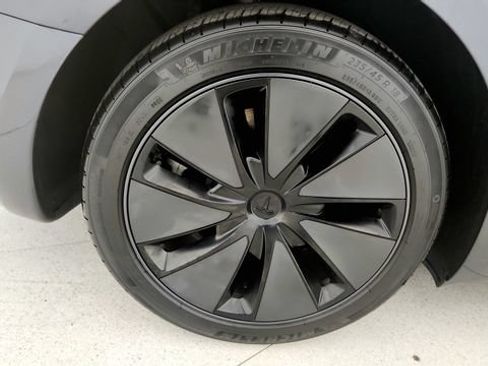 Used 2025 Tesla Model 3 RWD image 82