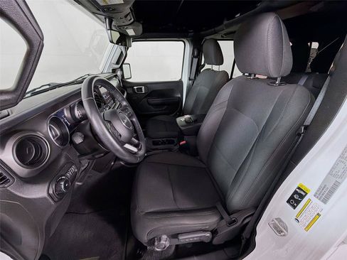 Used 2021 Jeep Wrangler Unlimited Sport AWD/4WD image 2