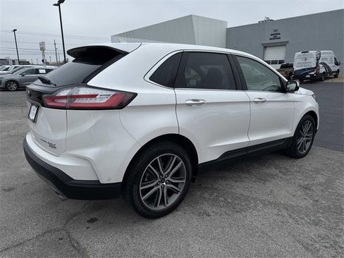 Used 2019 Ford Edge Titanium w/ Equipment Group 301A image 6