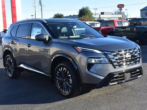 New 2026 Nissan Rogue Platinum w/ Tech Package image 3