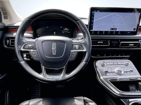 Certified 2022 Lincoln Nautilus Reserve FWD image 10